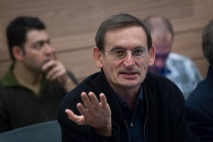 Dov Khanin, député Hadash de la Knesset. Crédit photo: Miriam Alster/Flash90